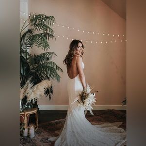 David’s Bridal Backless Lace Wedding Dress Boho Ivory